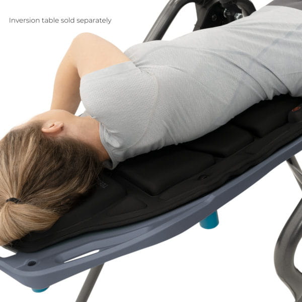 03-Comfort-Vib-Cushion_In-Use_0-degrees_JS_0121-0-600x600.jpg